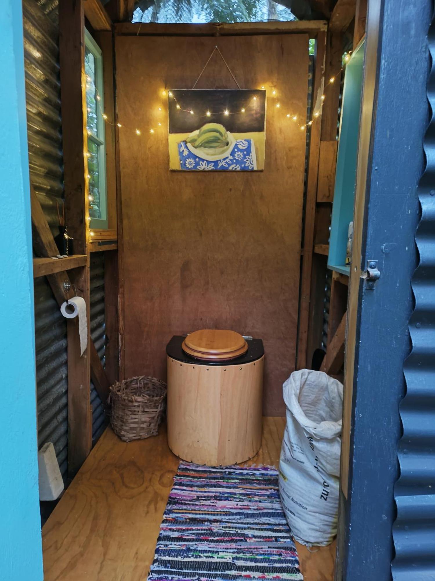 Gumboot Paradise Eco Stay Barrytown Eksteriør billede